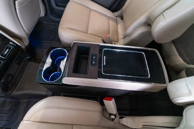 Used 2022 Blue Lincoln Grand Touring image 34