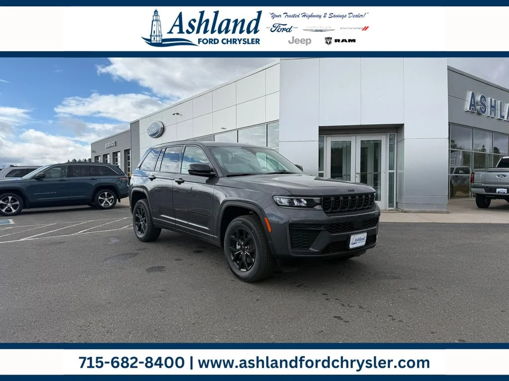 2026 Jeep Grand Cherokee Laredo Altitude 4x4's photo
