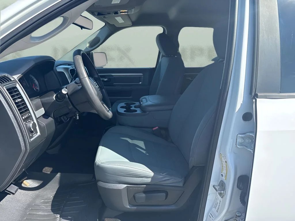 Used 2014 White Ram SLT image 9