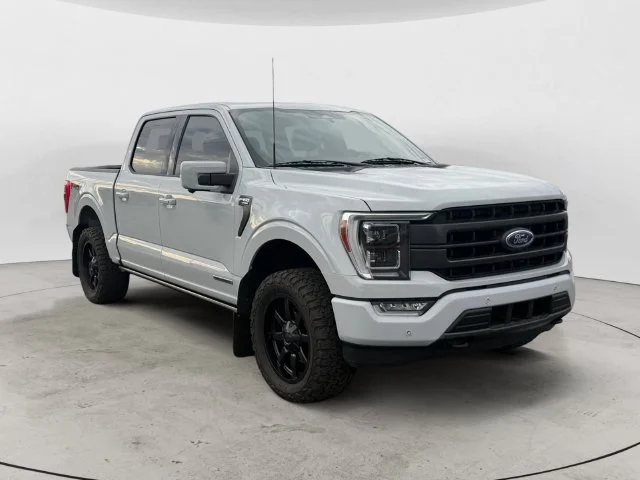 Used 2023 Gray Ford Lariat image 4