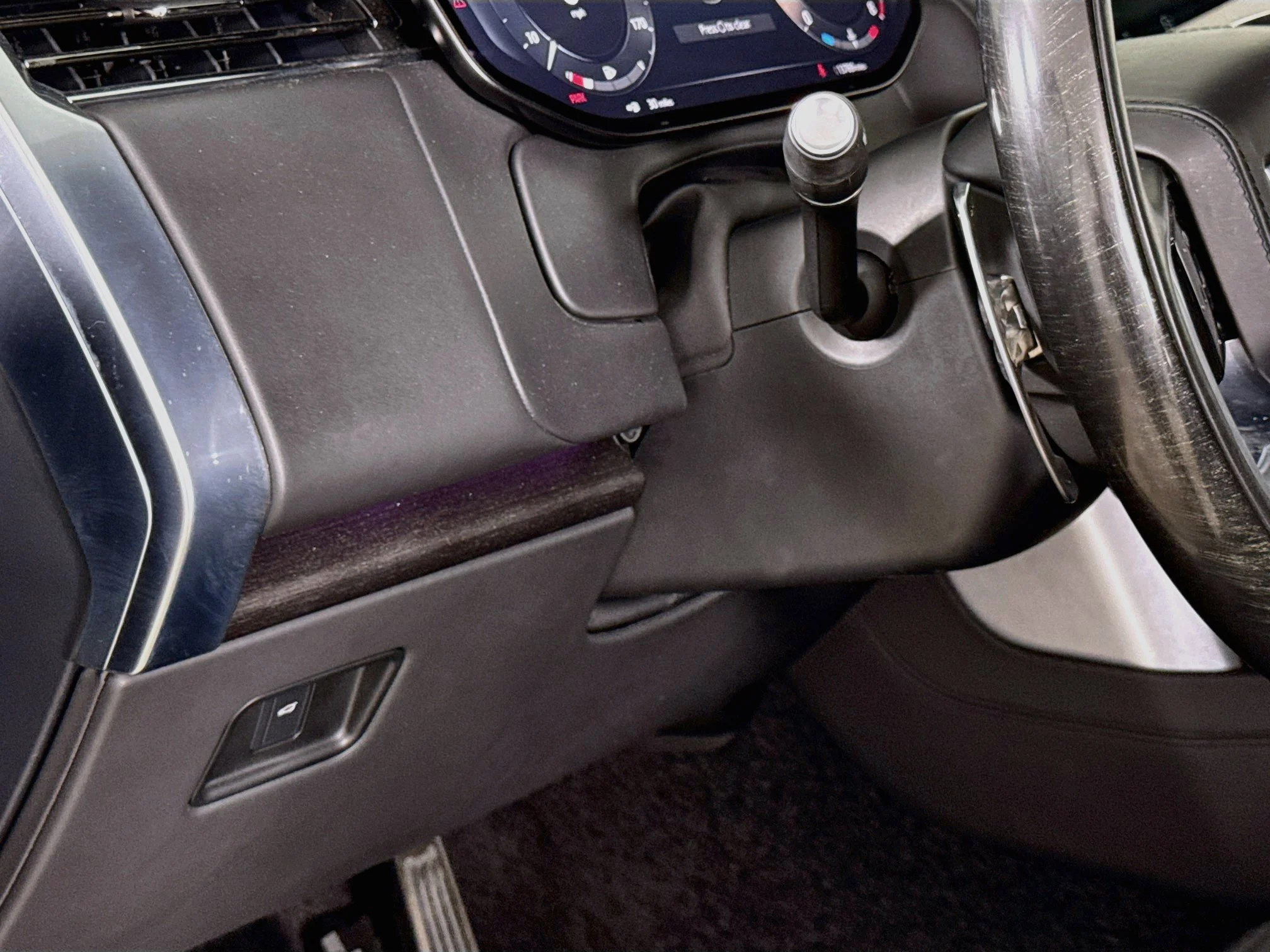 Used 2024 Black Land Rover Autobiography image 12
