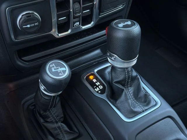 Used 2025 Red Jeep Sahara image 26