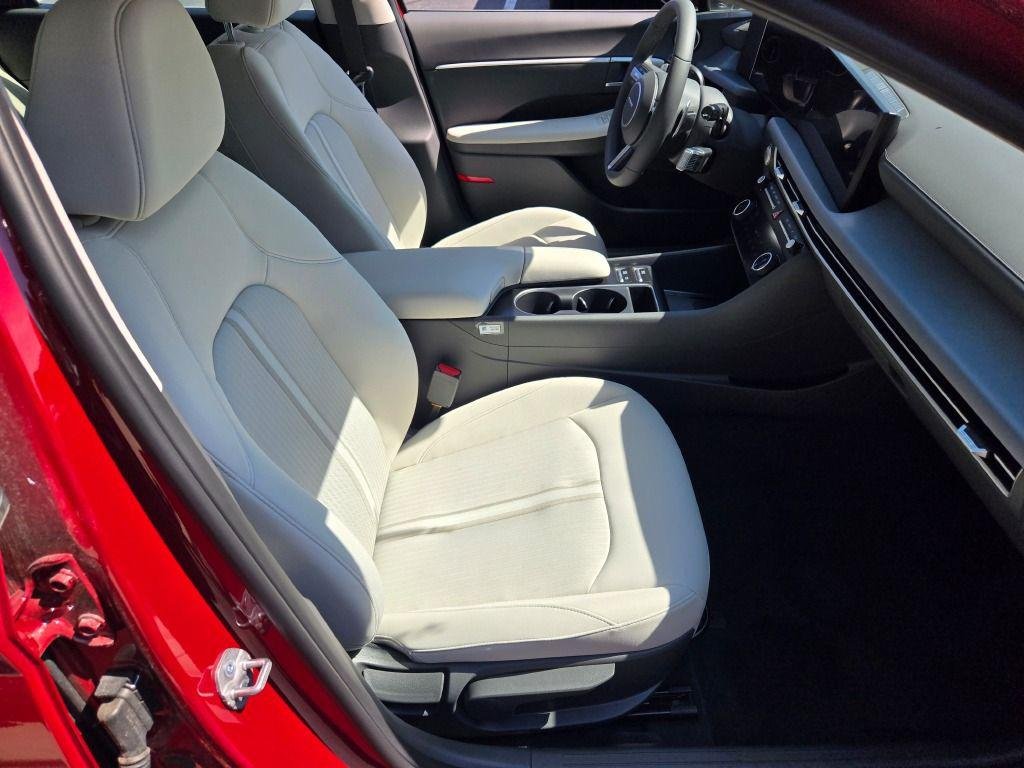 New 2026 Red Hyundai SEL Sport image 5