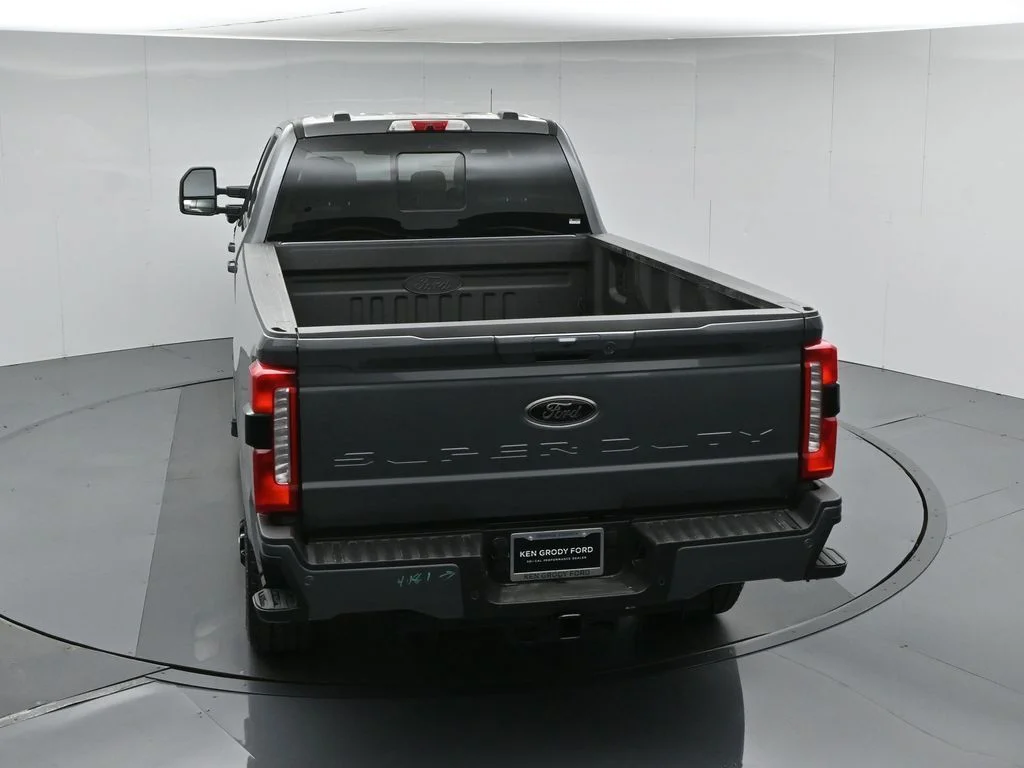 New 2026 Carbonized Gray Metallic Ford XLT image 42