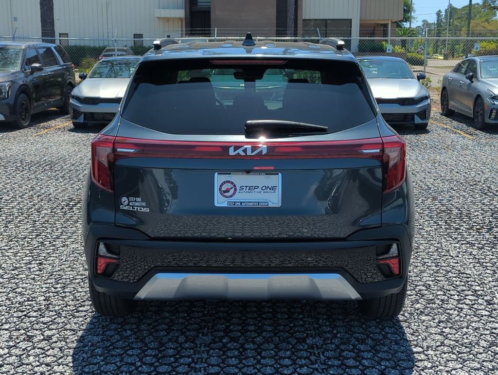 New 2026 Gravity Gray Kia EX image 6