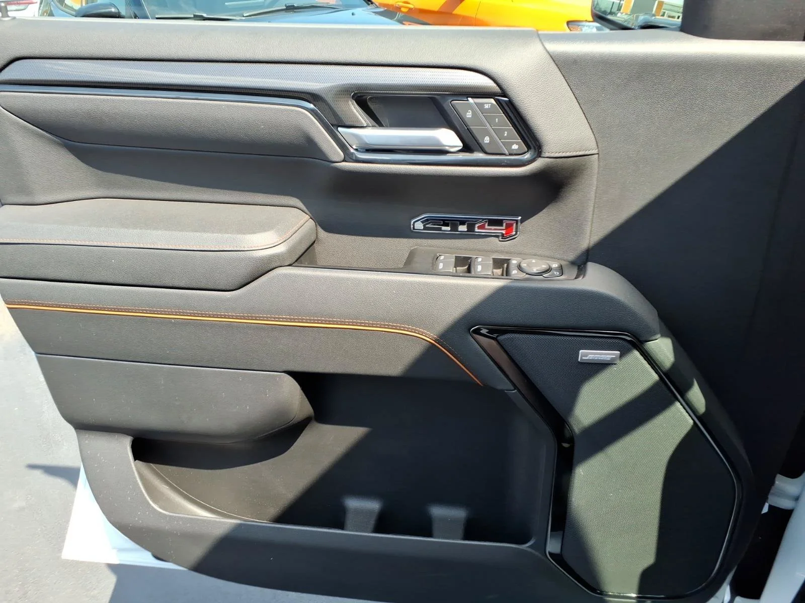 Used 2026 Summit White GMC AT4 image 22