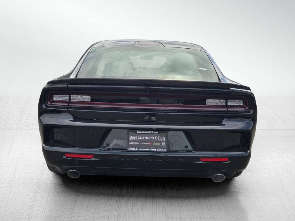 New 2026 Diamond Black Crystal Pearlcoat Dodge R/T Plus image 5