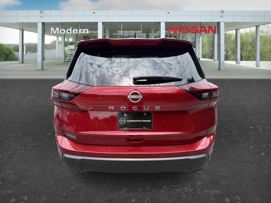 Used 2026 Scarlet Ember Tintcoat Nissan S image 4