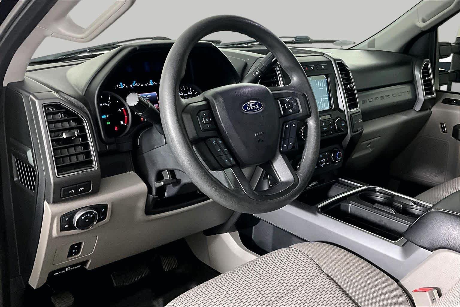 Used 2019 Agate Black Ford XLT image 16