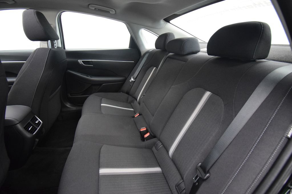 Used 2023 Onyx Black Hyundai SEL image 25