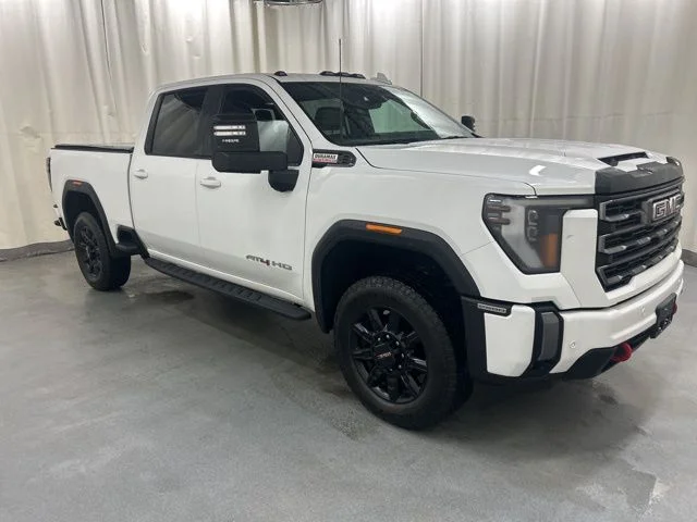 Pre-Owned 2024 GMC Sierra 2500HD AT4