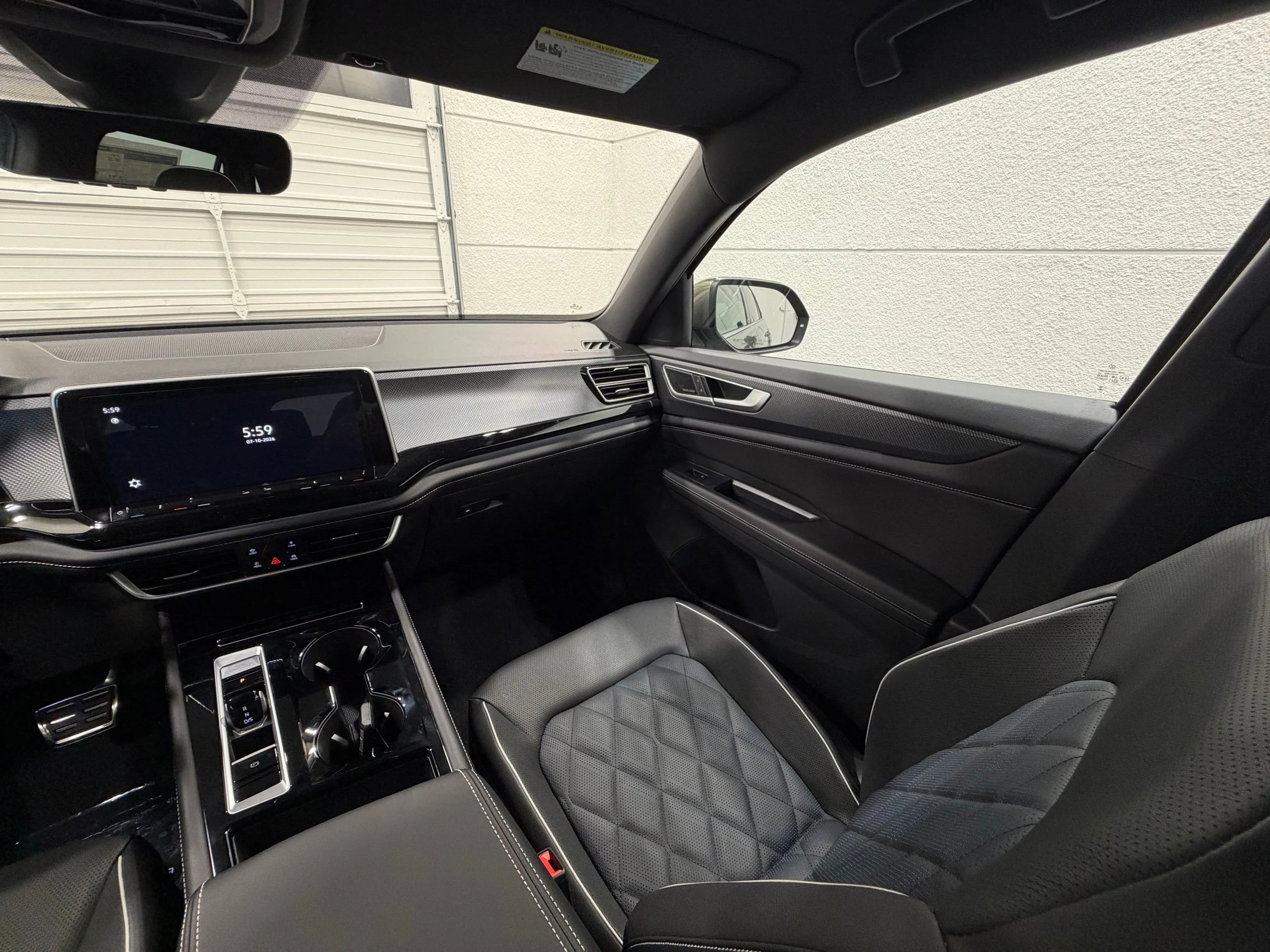 New 2026  Volkswagen 2.0T SEL Premium R-Line image 33