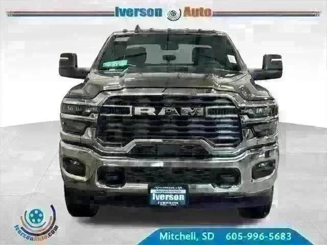 New 2026 Granite Crystal Metallic Clear-Coat Exterior Paint RAM TRADESMAN image 2