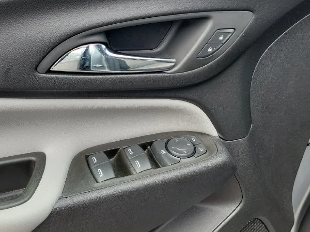 2024 Chevrolet Equinox LT - Photo 25