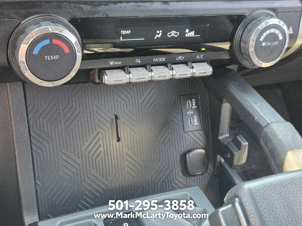 Used 2025 White Toyota SR5 image 20