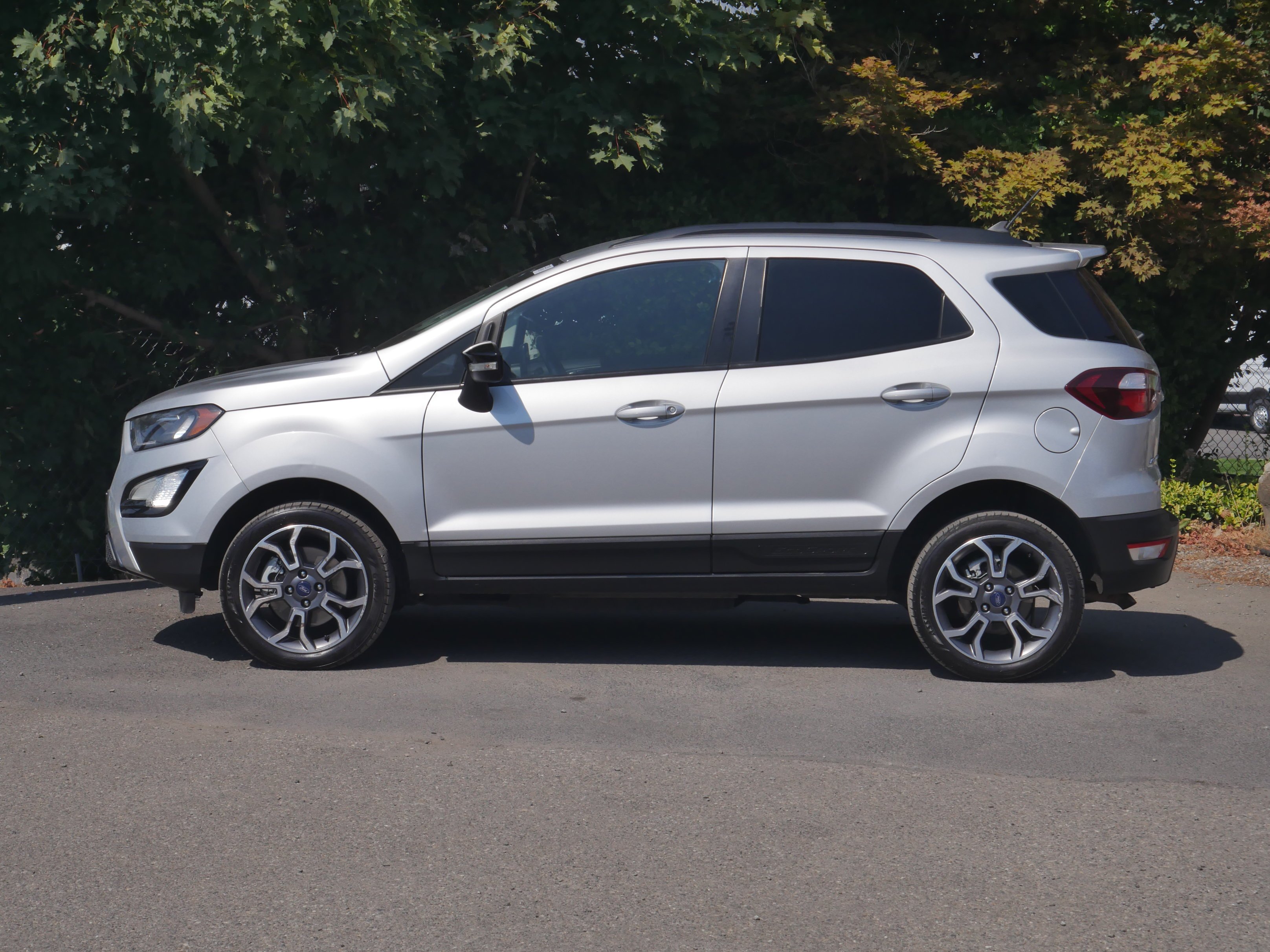 Used 2020 Moondust Silver Metallic Ford SES image 16