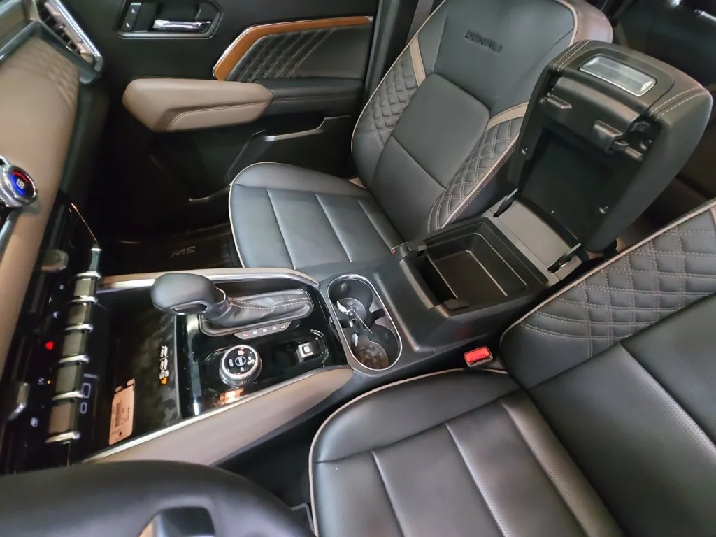 Certified Used 2026 Glacier Metallic GMC Denali image 33