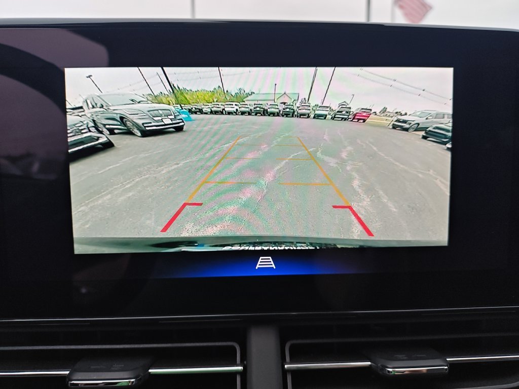 Used 2025 Black Chevrolet ACTIV image 24