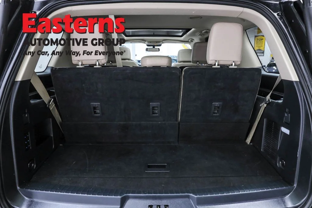Used 2023 Black Ford Limited image 9