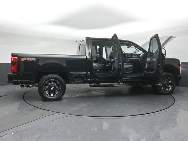 Used 2024 Agate Black Metallic Ford Lariat image 49