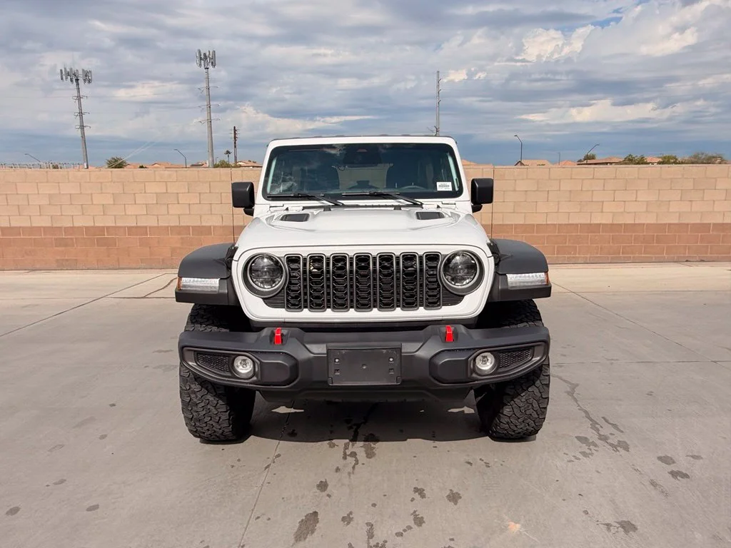 Certified Used 2025 White Jeep Rubicon image 4