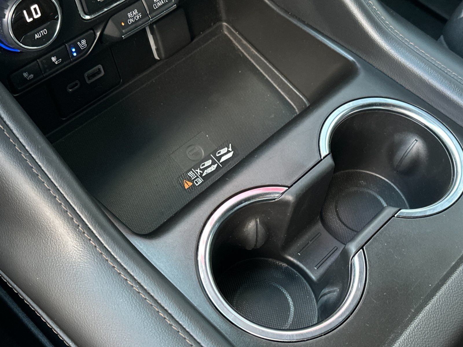 Used 2022 Black Chevrolet High Country image 25