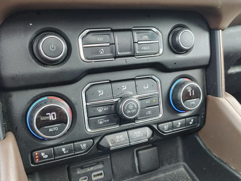 Used 2021 Beige Chevrolet High Country image 17