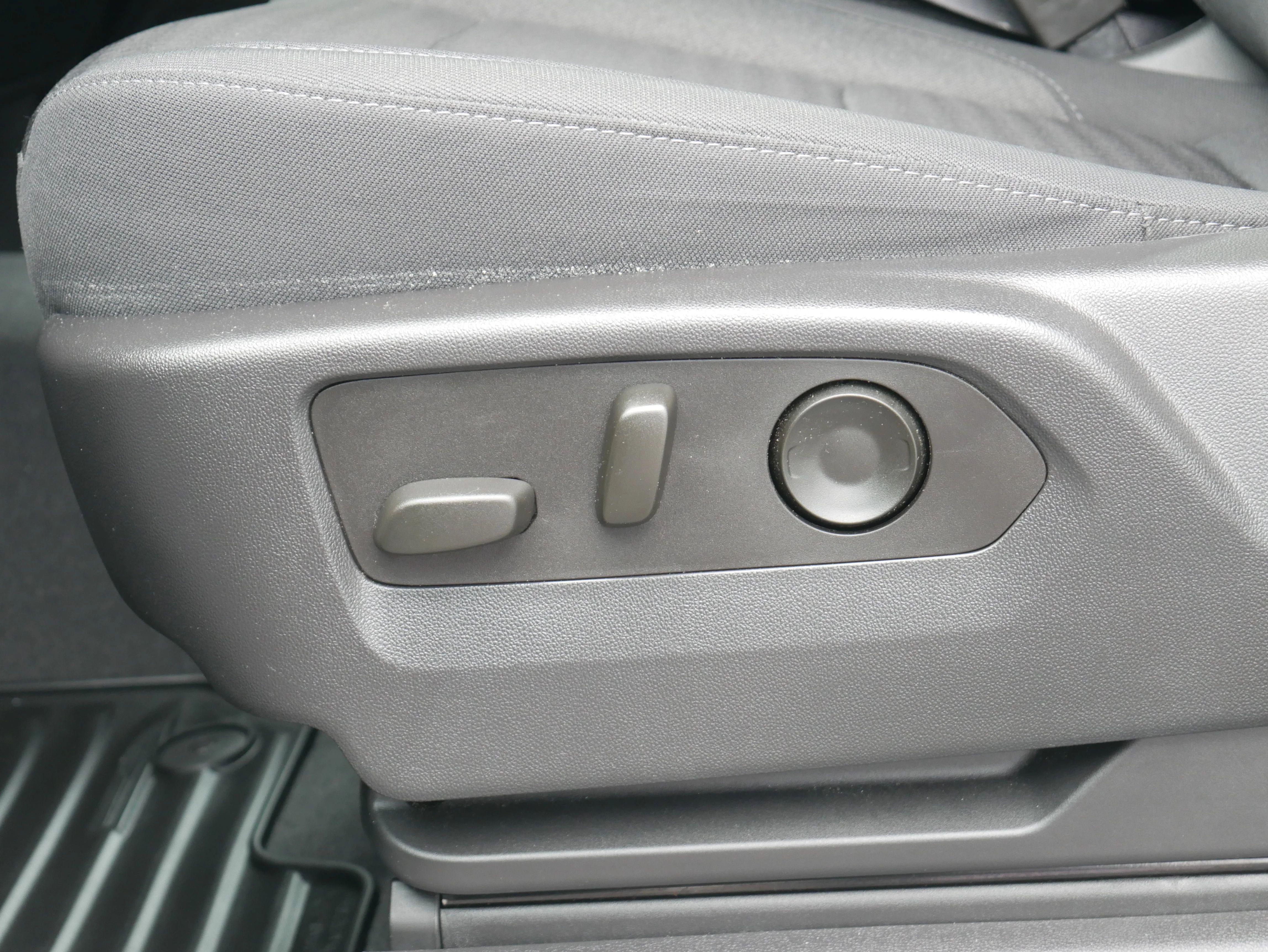2023 Chevrolet Silverado 1500 Custom - Photo 14