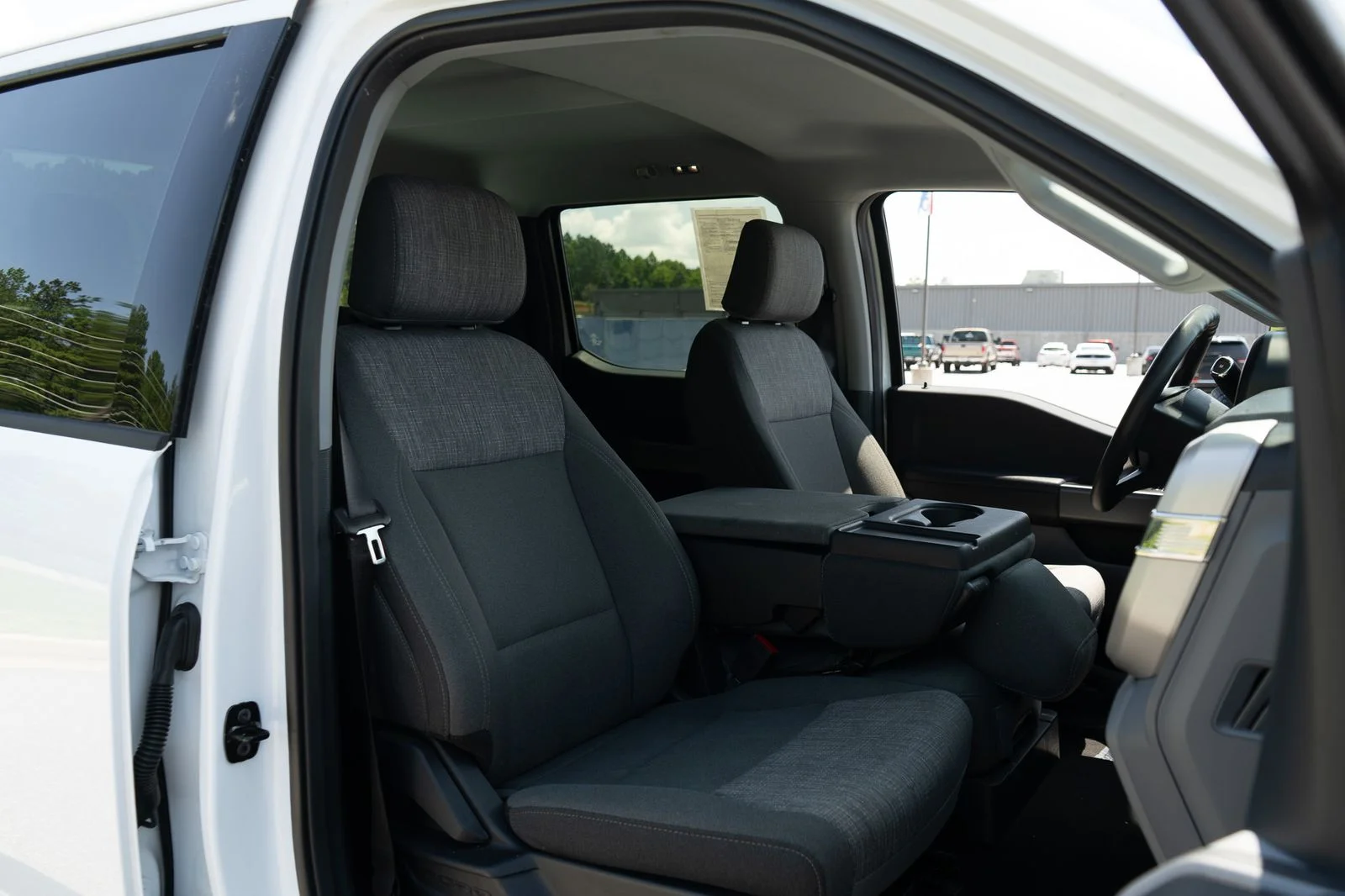 Used 2026 White Ford XLT image 22