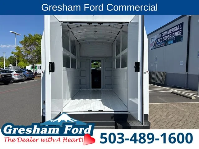 New 2025 Oxford White Ford Base image 25