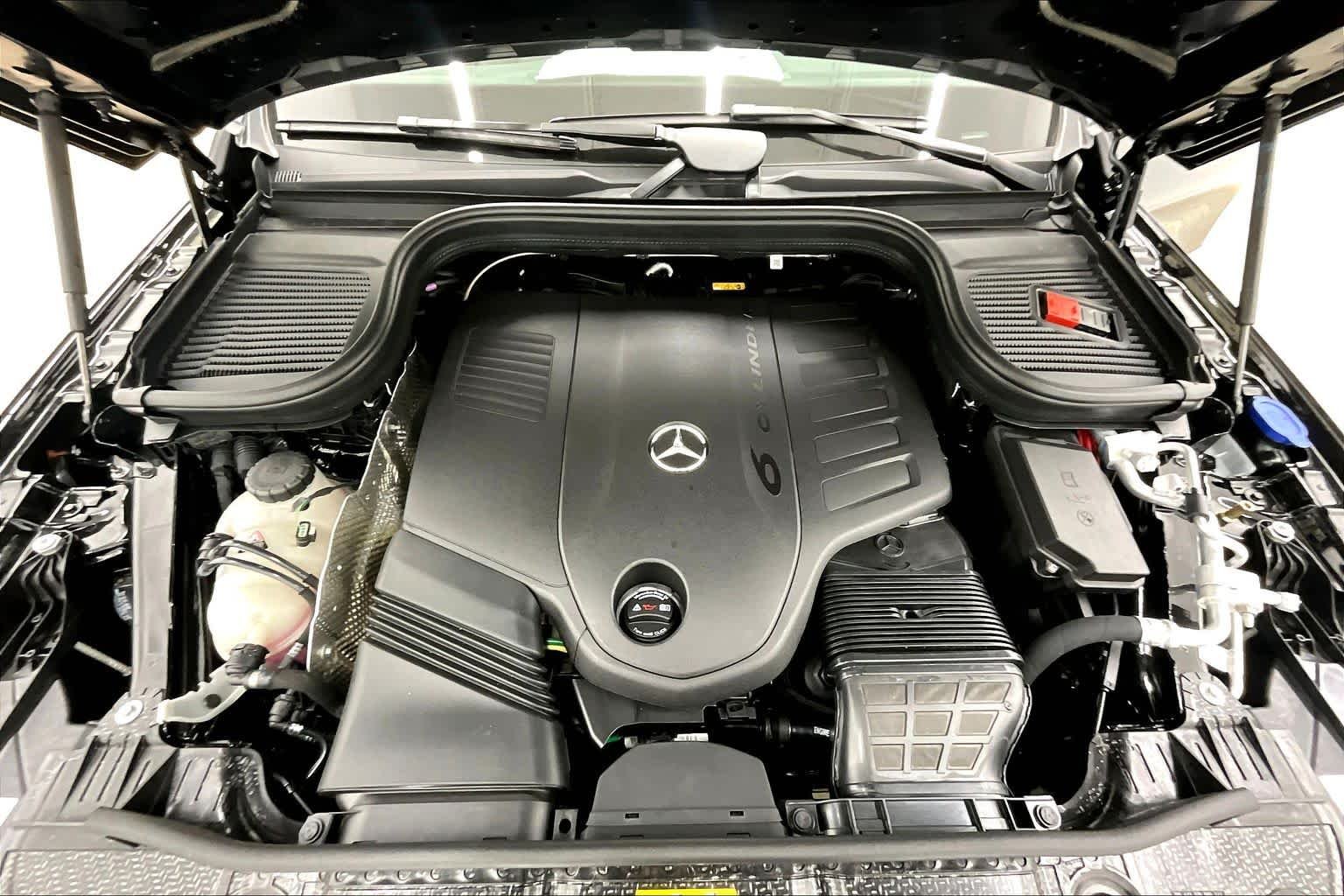 New 2026 Black Mercedes-Benz GLE 450 image 16
