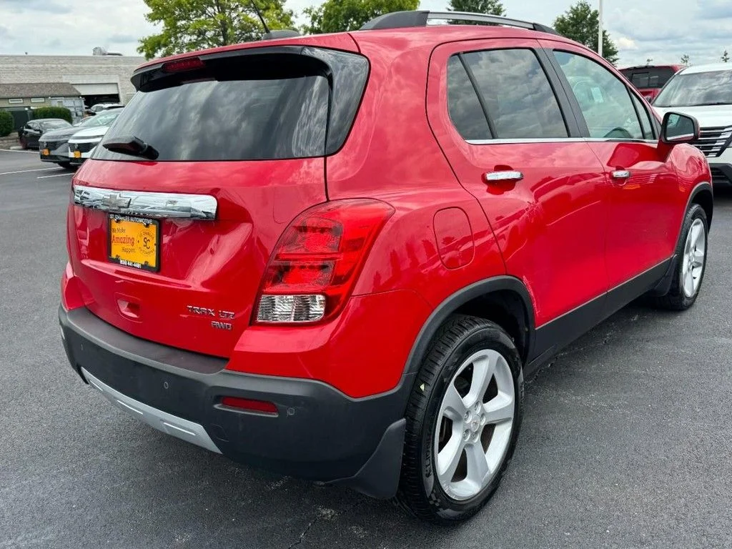 Used 2015 Red Chevrolet LTZ image 3