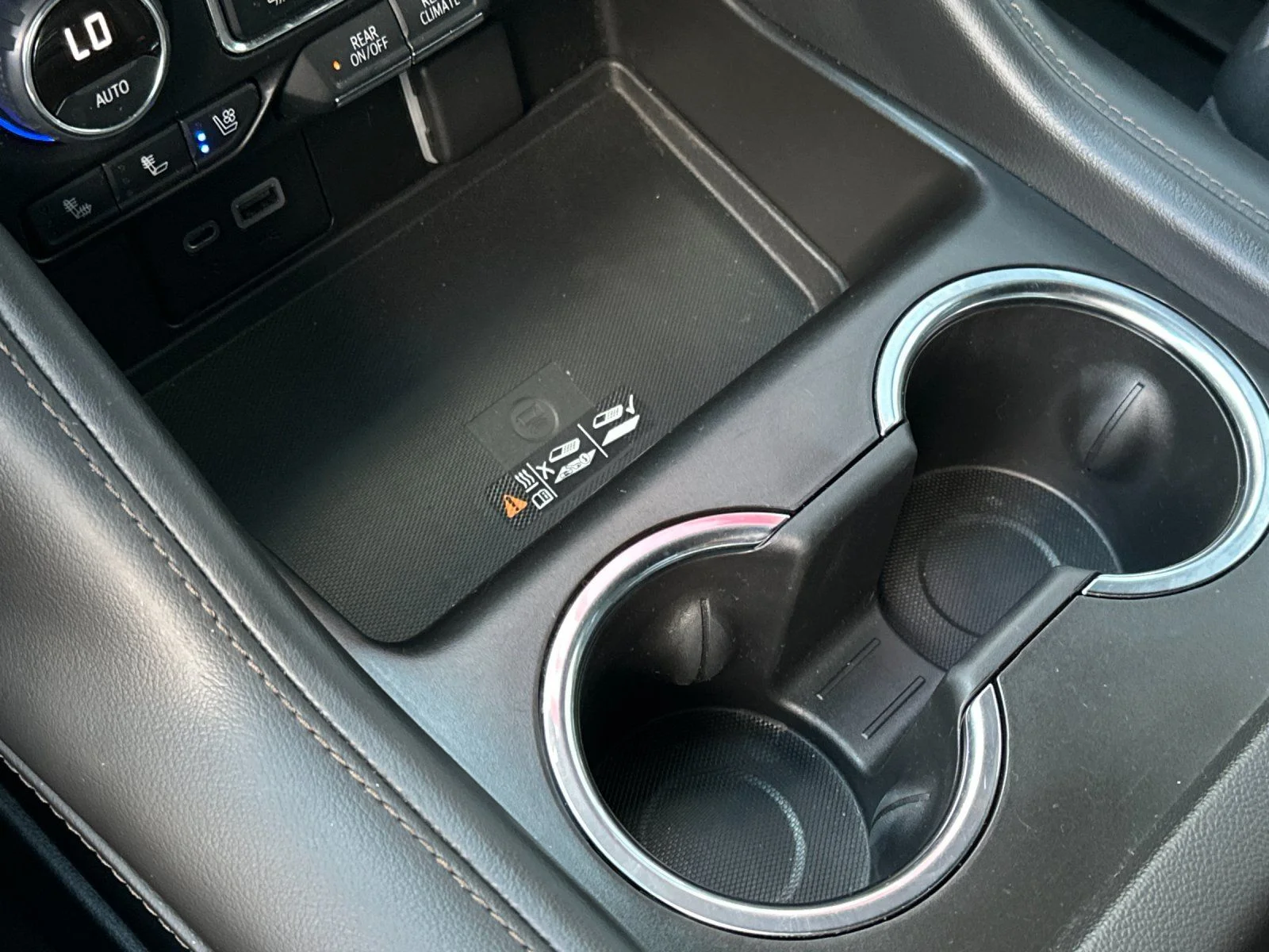 Used 2022 Black Chevrolet High Country image 25