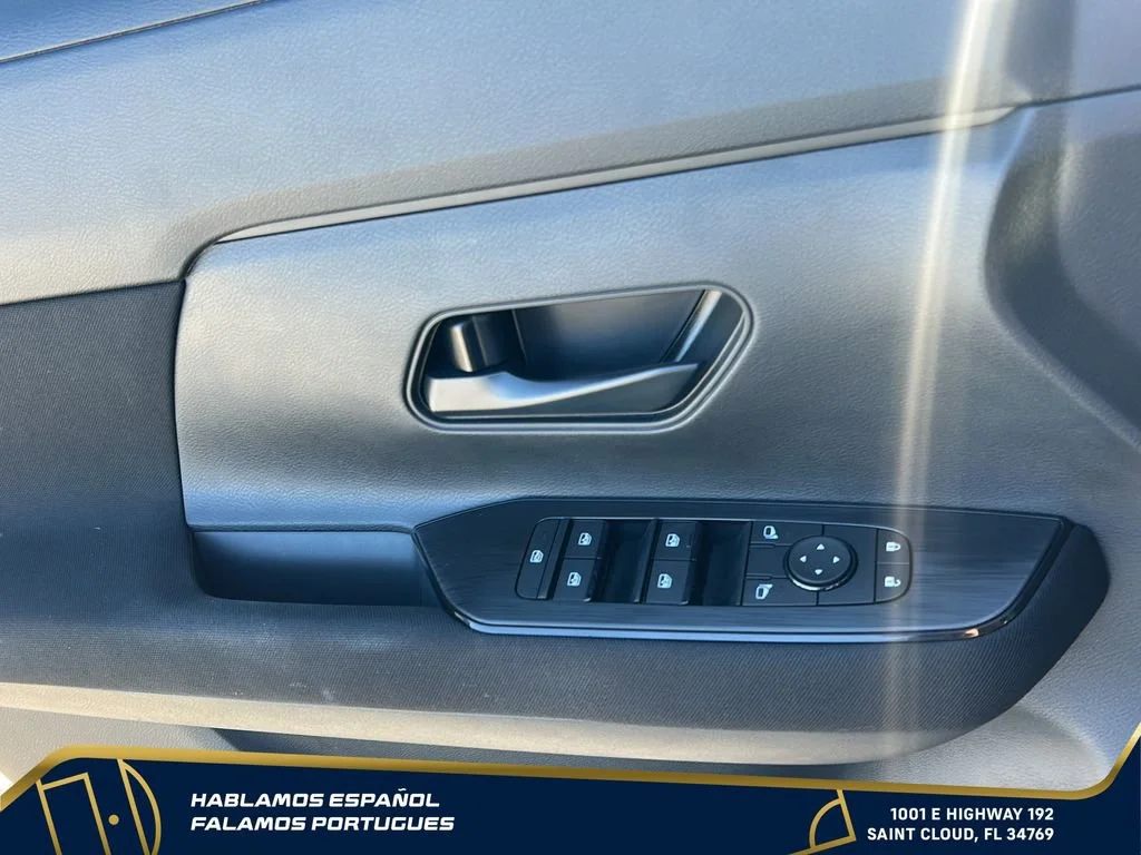Used 2025 Blue Nissan S FWD image 13