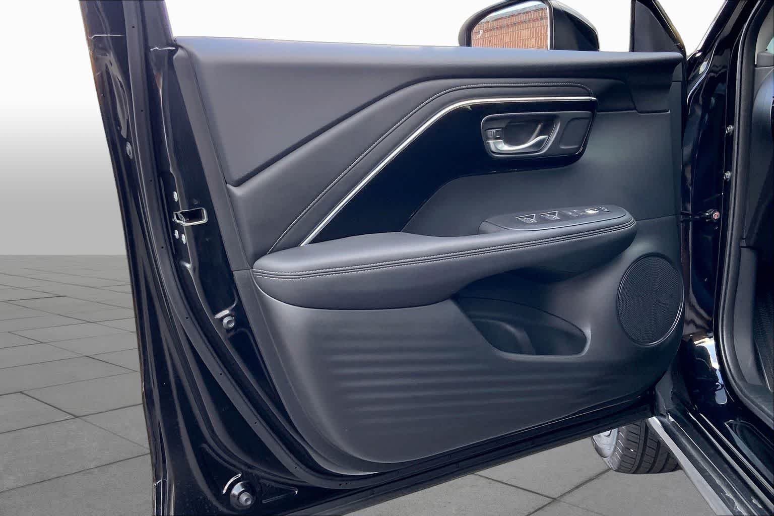 Used 2025 Crystal Black Pearl Acura  image 22