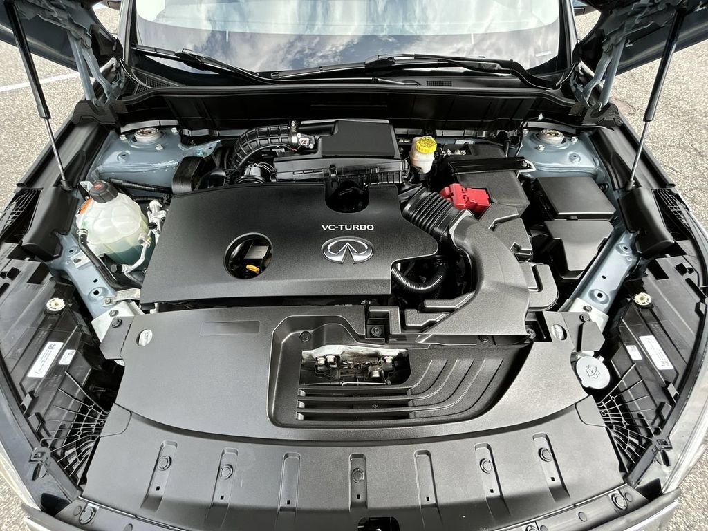 Certified Used 2023 Slate Gray INFINITI LUXE image 14