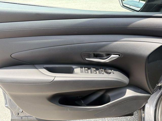 New 2026 Gray Hyundai SE FWD image 7