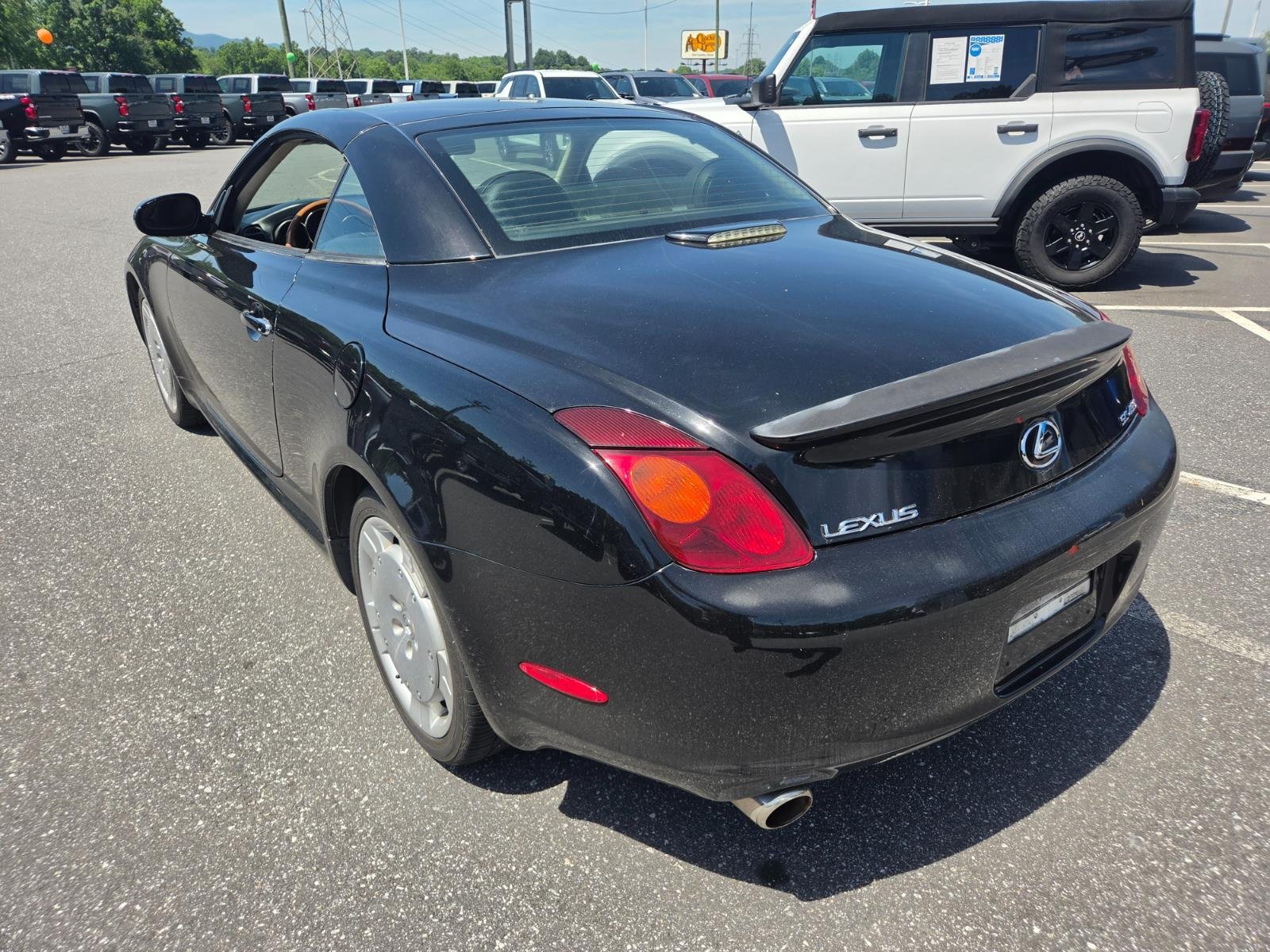 Used 2002  Lexus Base image 8