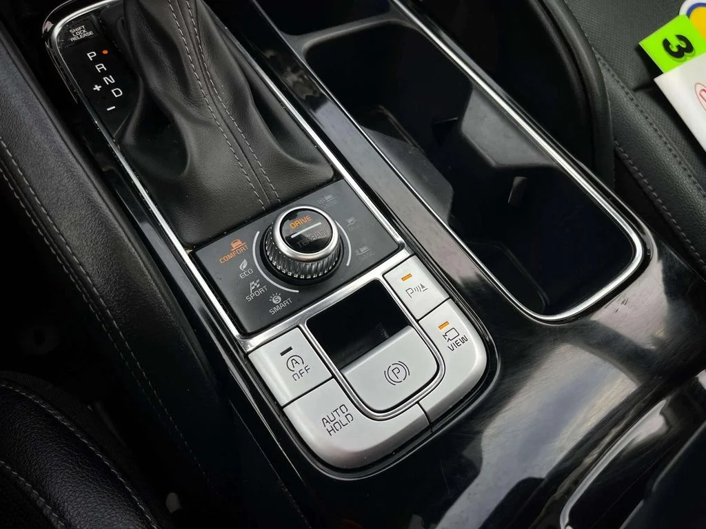 Used 2022 Gravity Gray Kia SX image 17