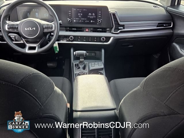 Used 2025 White Kia LX image 9