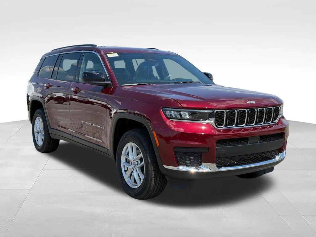 New 2026 Velvet Red Pearlcoat Jeep Laredo image 7