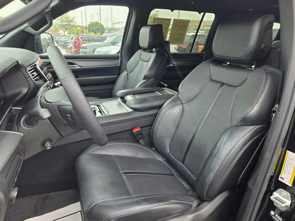 Used 2024 Black Jeep Series II image 18