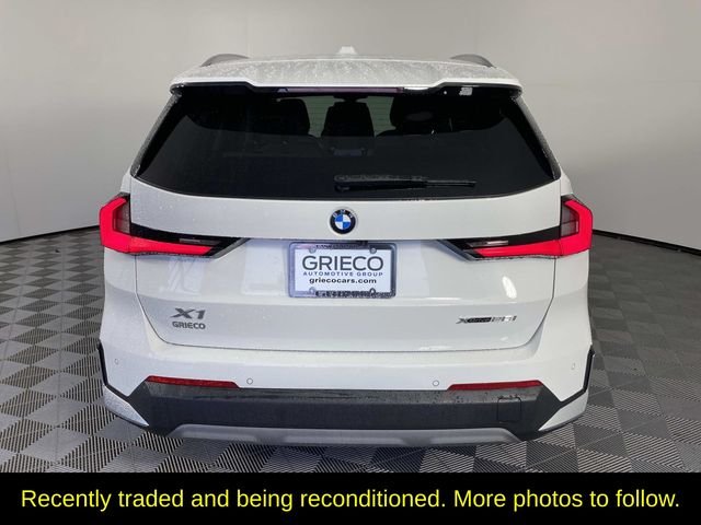 Used 2023 White BMW xDrive28i image 7