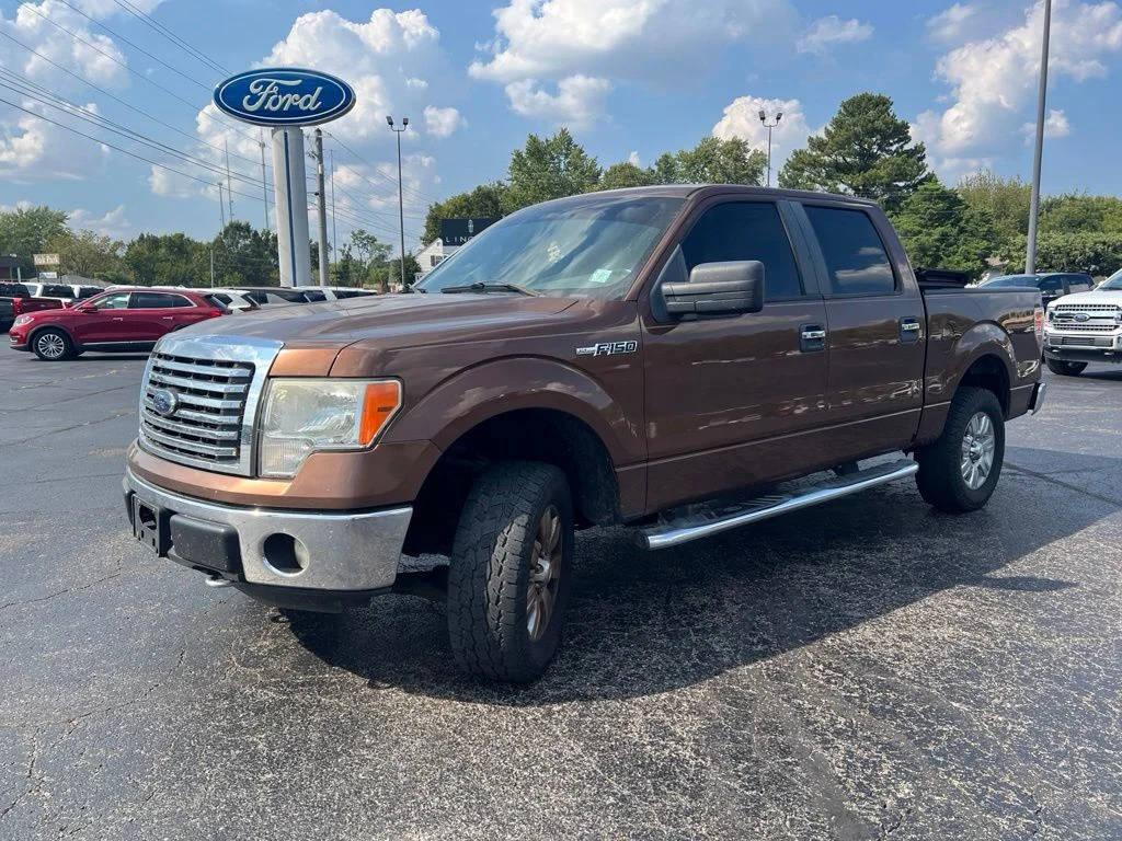 Used 2011 Bronze Metallic Ford XLT image 5
