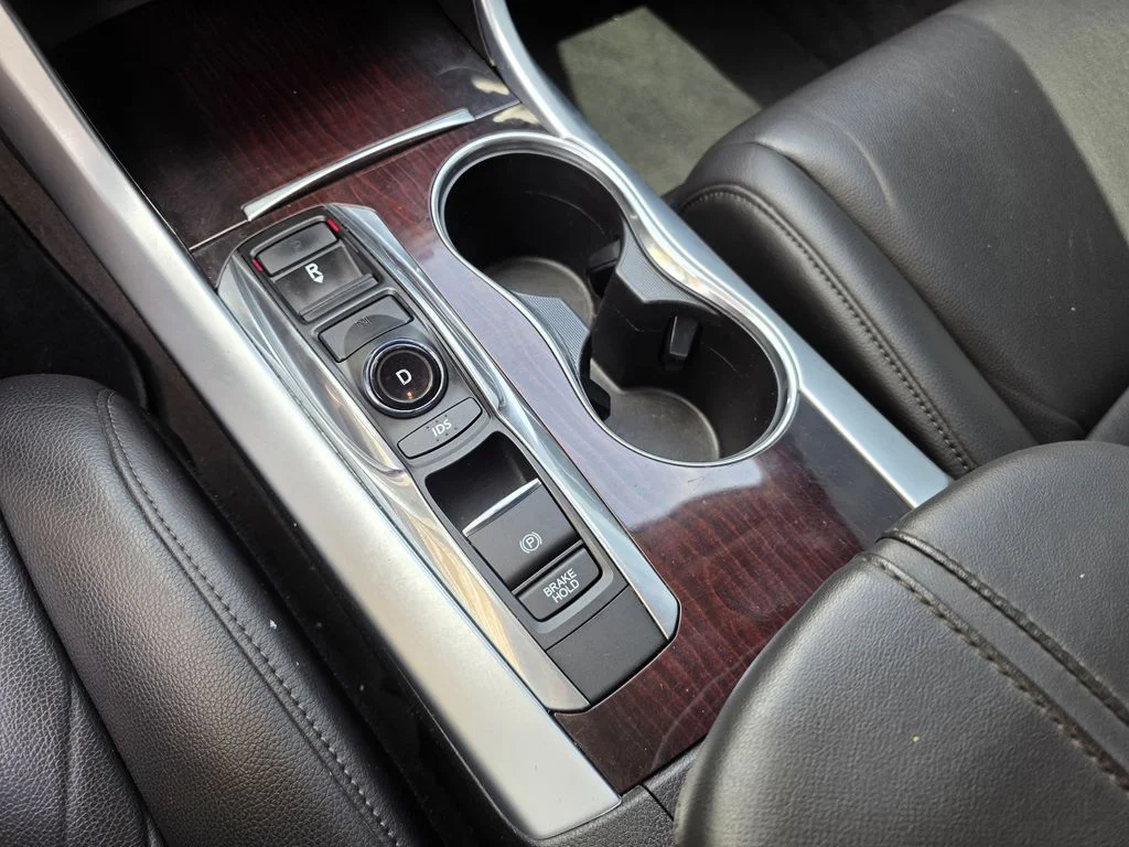 Used 2016 Black Acura V6 image 20