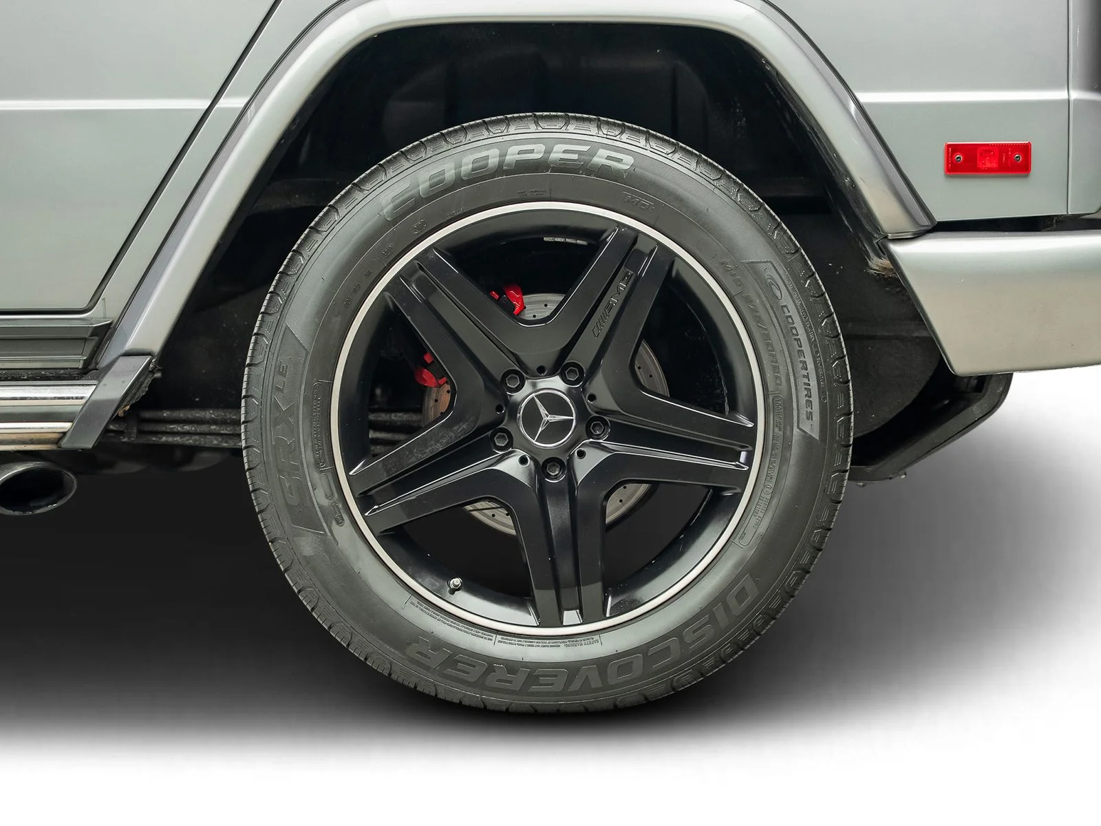 Used 2015 Silver Mercedes-Benz G 63 AMG® image 29