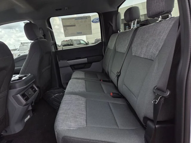 New 2026 Oxford White Ford F-350® XLT image 34