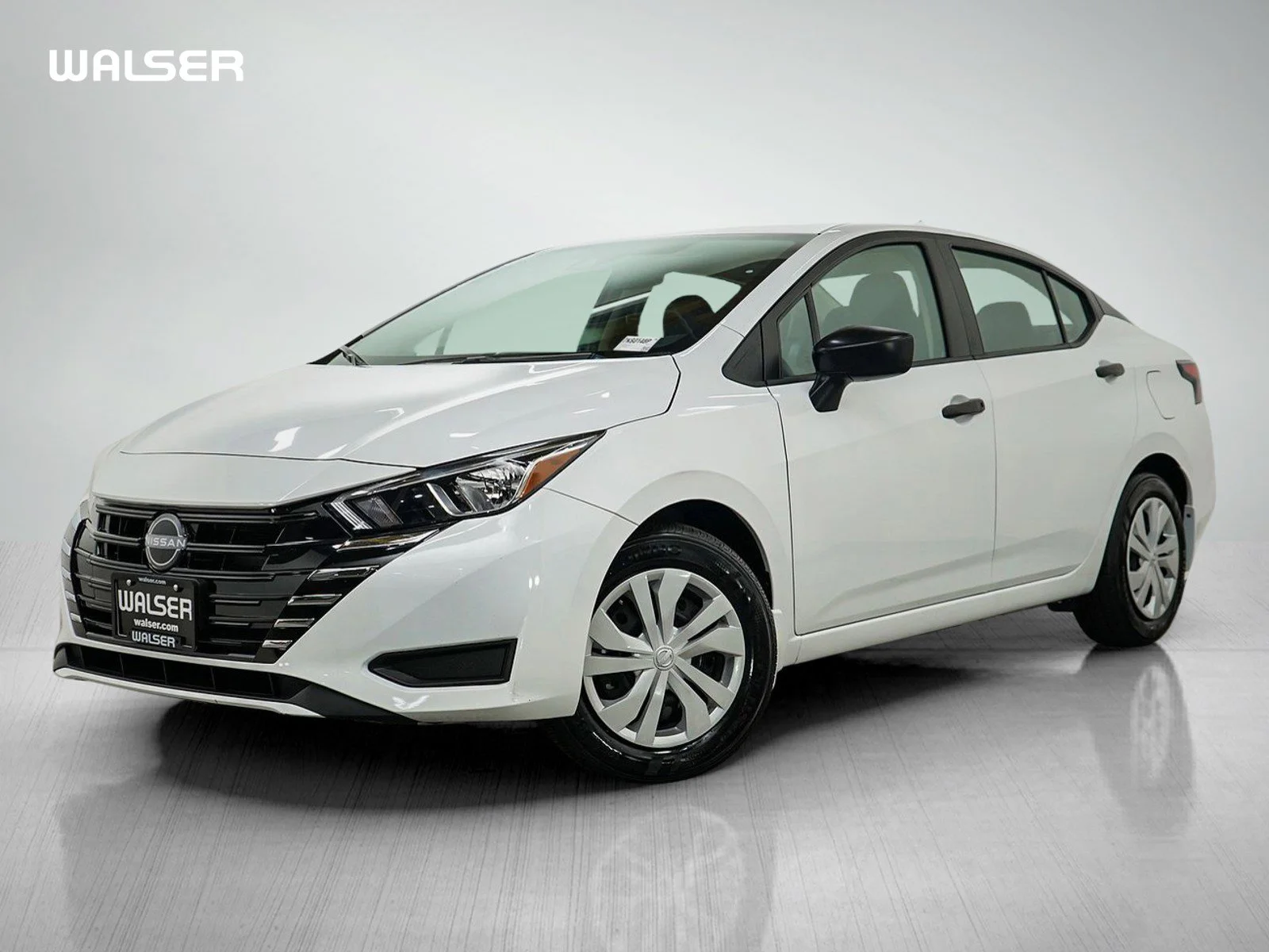 2024 Nissan Versa 1.6 S CVT's photo