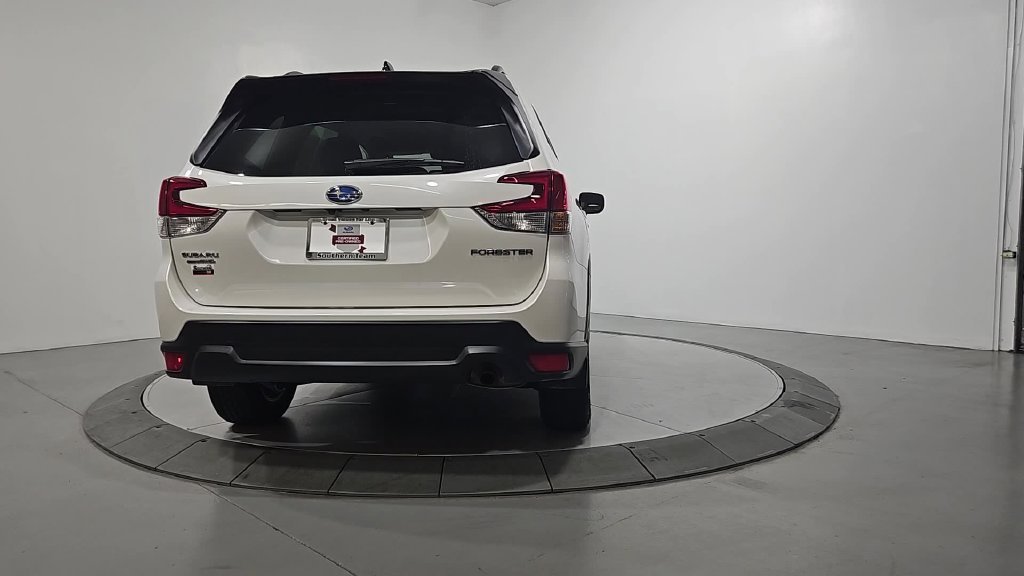Certified Used 2024 White Subaru Premium image 10