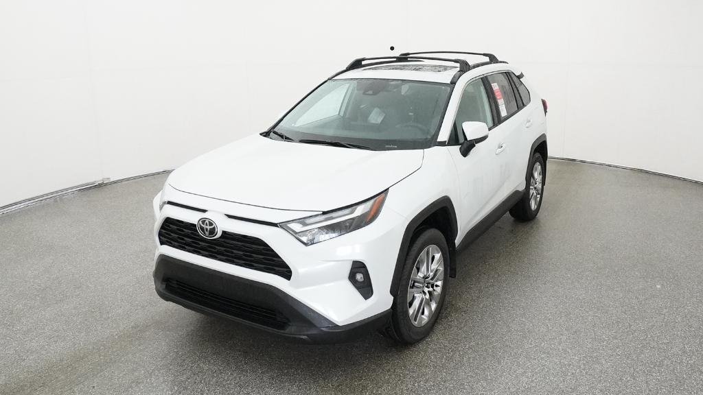 Certified Used 2025 Pearl Toyota XLE Premium image 34
